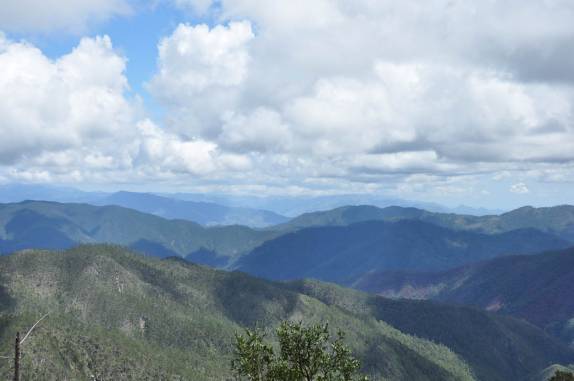 Finalmente, o tempo abre na subida do Pico Duarte, na  República Dominicana